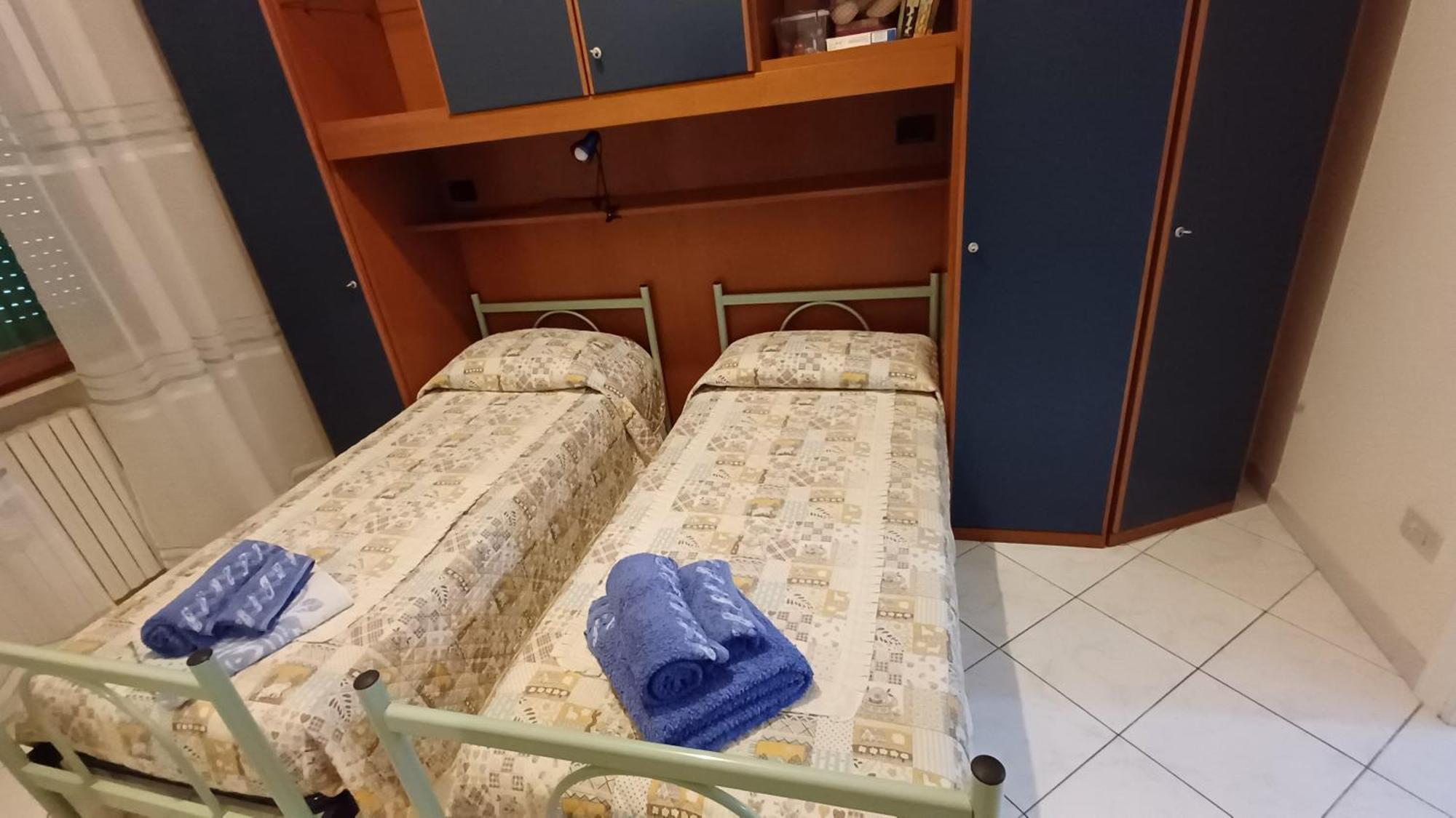 Casa Vacanze Luisa Lazzeretto Bagian luar foto