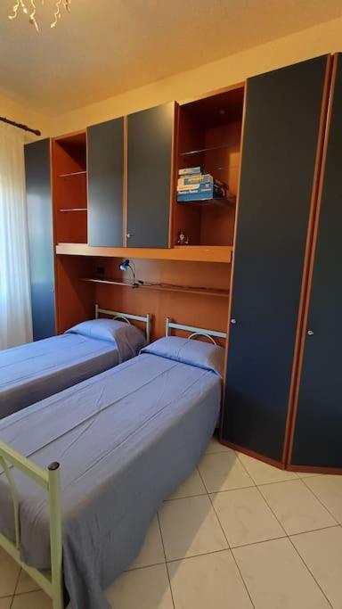 Casa Vacanze Luisa Lazzeretto Bagian luar foto